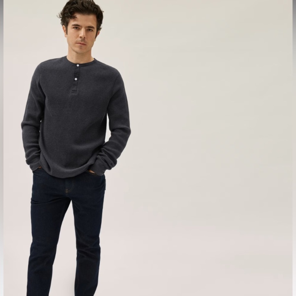 Everlane- The Waffle-Knit Henley size M